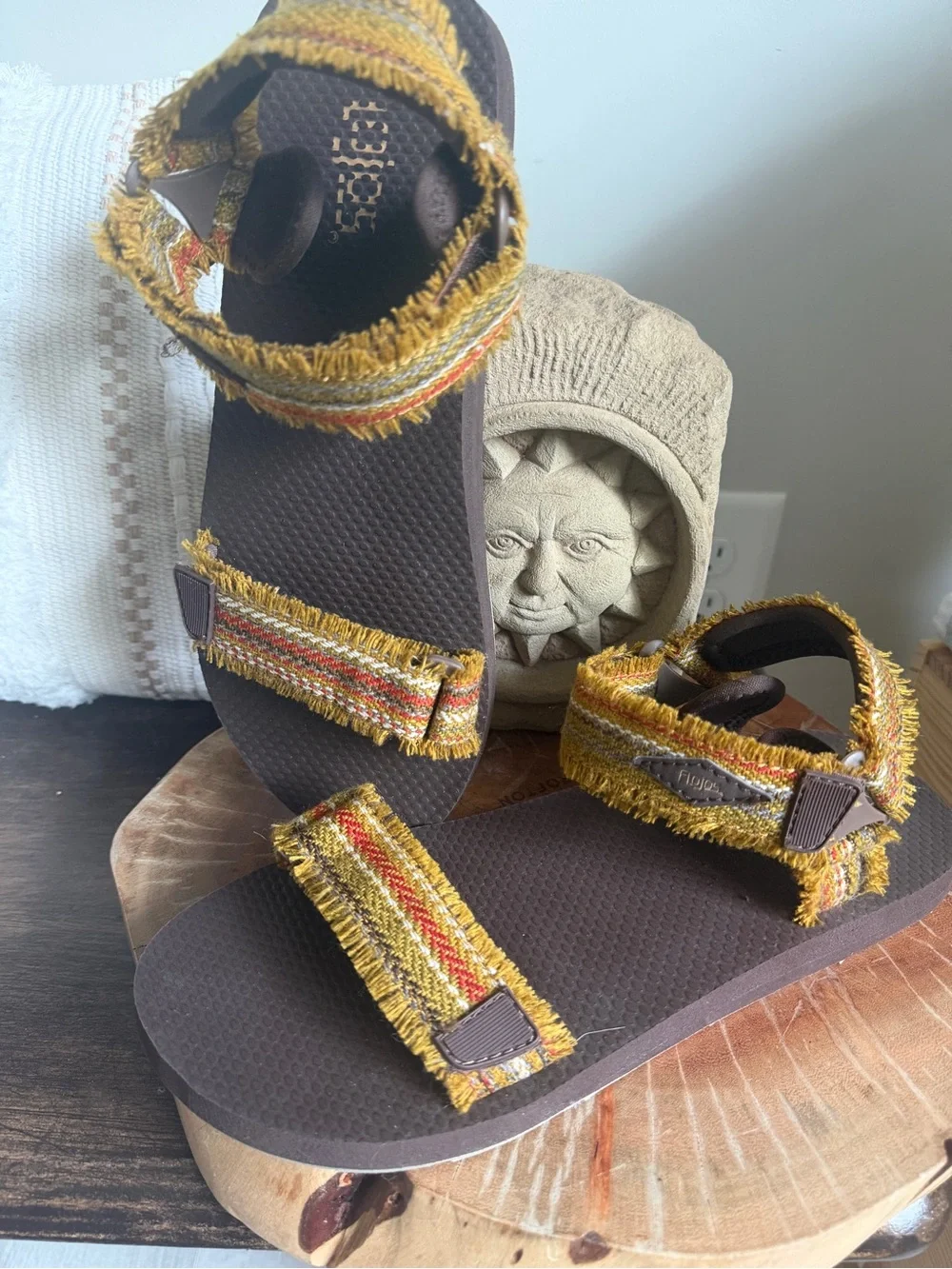Flojos NWOT Unisex Pascule Sandal Mexican Blanket Brown with Mustard Accent